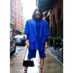 Jurnee Smollett Instagram – 💙Royal Blue for Lou. 💙

📸 @artbyalyx 

Styling @mandelkorn 
Hair @nikkinelms 
Makeup @hungvanngo 
Fit, Shoes @alexandrevauthier
Glasses @vogueeyewear
Bag @byfar_official
Jewelry @_katkim @walters_faith @effyjewelry @rachelkatzjewelry