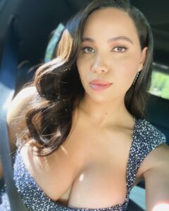 Jurnee Smollett Instagram - ♠️ Happy Friday fam. 🖤🩶