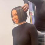 Jurnee Smollett Instagram - I don’t know how @nikkinelms ever got this cut straight cuz I’m not the client that sits still for long…all we do is dance. “Put some lotion on my hands” 🤣🤣🤣 Y’all think I should go back to this short bob? 🤔🤔🤔 Love and miss you @nikkinelms