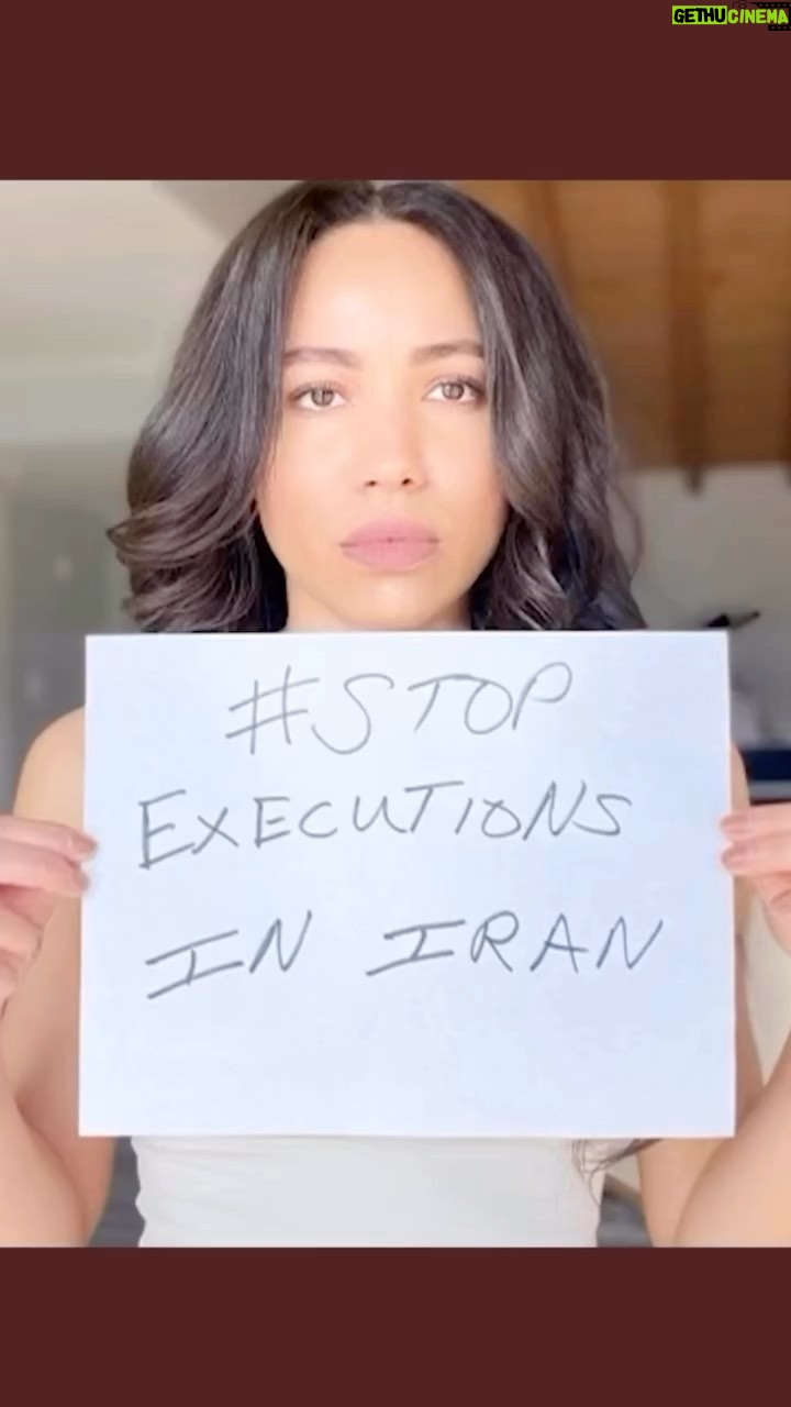 Jurnee Smollett Instagram - My beautiful friend @lilyinapad is doing some incredible work please help spread the word about the horrors currently happening to so many brave souls in Iran. #rp @lilyinapad Grab a pen and paper. Write #stopexecutionsiniran and post it. Thousands of innocent protestors are in prisons. And some have already been executed. Many more are in danger of being executed. Innocent women and men are being tortured in these prisons. They are getting prison sentences for wanting basic freedom. For protesting a barbaric dictatorship. Don’t let the struggle of Iranians become normalized. Give them your voice. THANK YOU TO EVERYONE WHO MADE THIS CAMPAIGN COME TO LIFE. LETS KEEP IT GOING. Please stand up with us. Stand with Iranian people. THIS IS NOT A PROTEST ITS A REVOLUTION. And it ends with getting rid of the barbaric Islamic Regime and a FREE IRAN. PS-EVERYONE WHO SENDS ME A PICTURE I WILL SHARE TO MY STORIES. #stopexecutionsiniran And thank you to @hollywoodreporter for spreading awareness and helping to support the people of Iran.