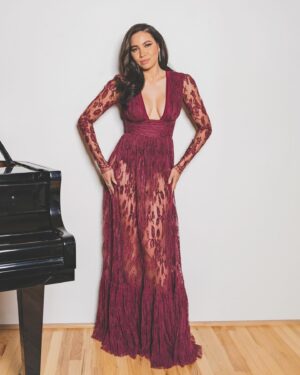 Jurnee Smollett Instagram - ♥️♥️ 

✨Governors awards ✨

Dreamy designs by @nicolasghesquiere for @nicolasghesquiere 
LV High jewelry @francescaamfitheatrof 

#governorsawards 

📸 @iziapluscamera   @gettyimages #EmmaMcIntrye #FrazerHarrisson
