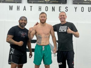 Justin Gaethje Instagram - Can’t thank these guys enough for pushing me through every workout this camp and believing in me 100%. I walk in there alone but there’s a whole team that got me there. @onxlabs @gladiators_unleashed #ufc291 #bmf #ufc
