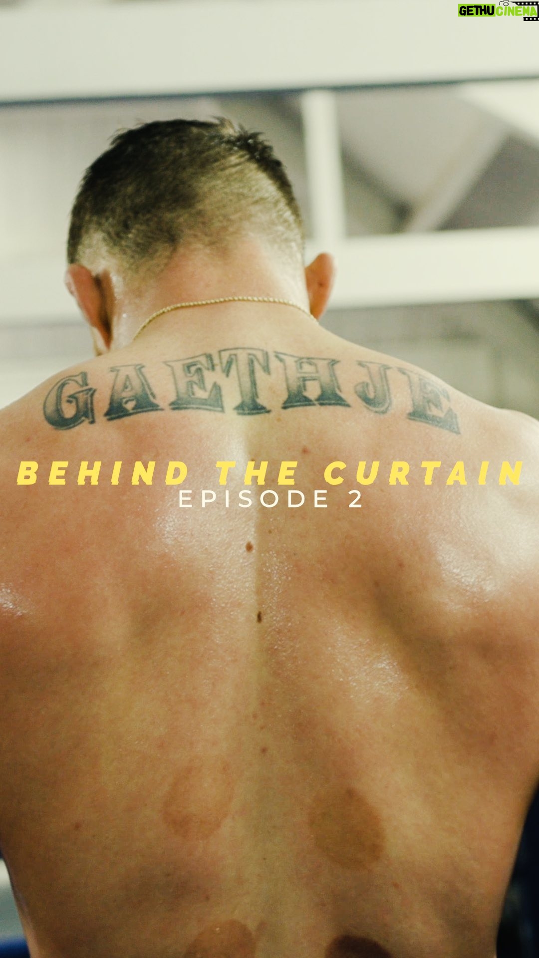 Justin Gaethje Instagram - #behind the curtain episode 2 live now. Link in bio. Tons of interviews and a tough workout #ufc286 🎥: @eyevisualize Thank you for all the love and support 👊