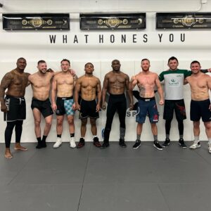Justin Gaethje Instagram - #work #ufc274 @onxlabs