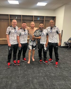 Justin Gaethje Instagram - Surround yourself with friends that believe in you more than you can believe in yourself. @onxlabs @ben_cherrington157 @gladiators_unleashed @jorgesantiago4life