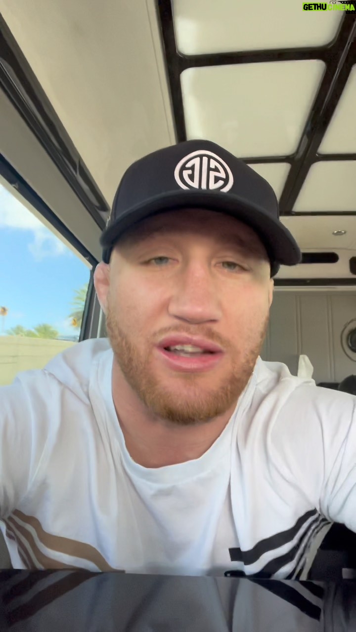 Justin Gaethje Instagram - Get your bets in for #ufc287 Use @realmybookie with code Gaethje and get your money.
