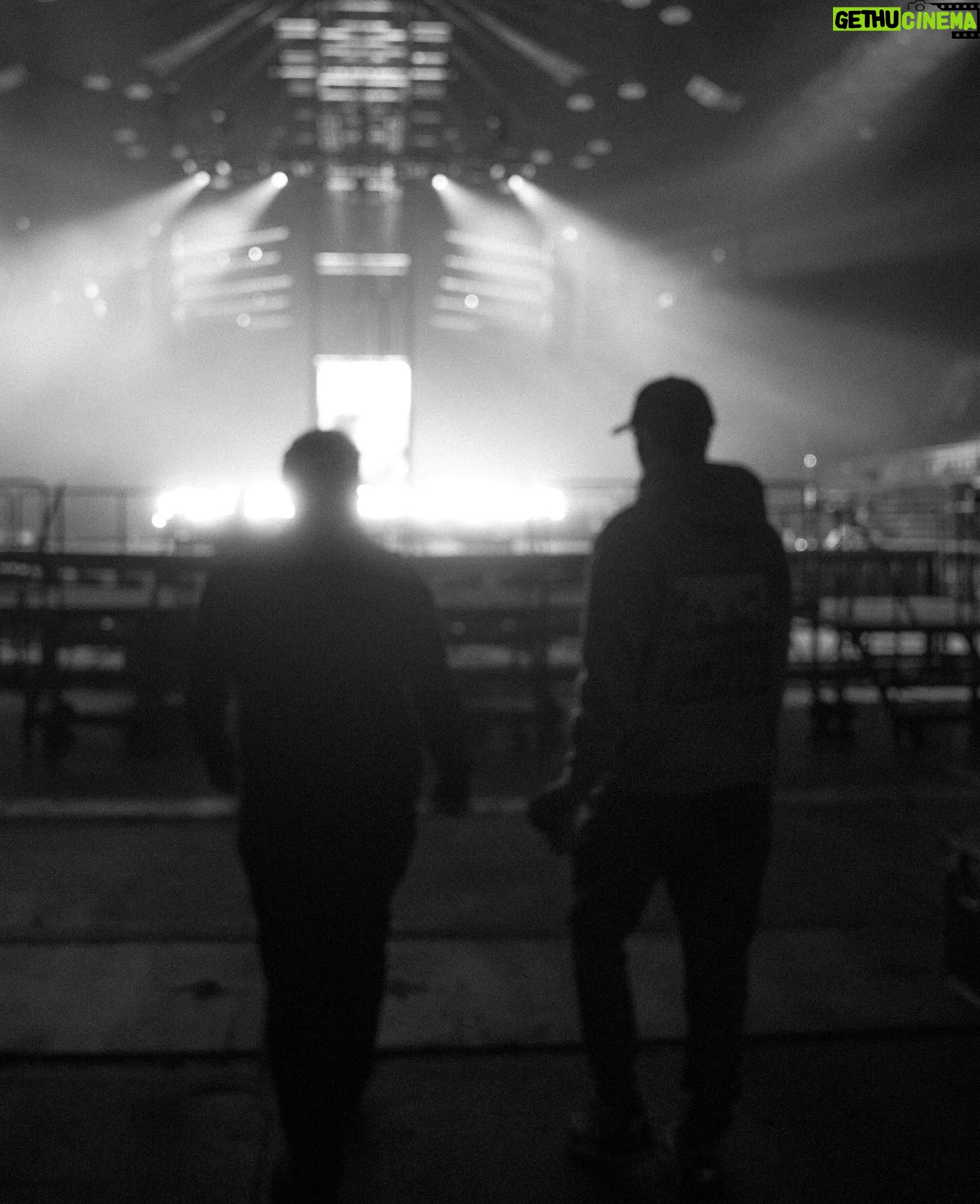 Justin Timberlake Instagram - Checking in from rehearsals. Getting ready for you. #TFTWTOUR