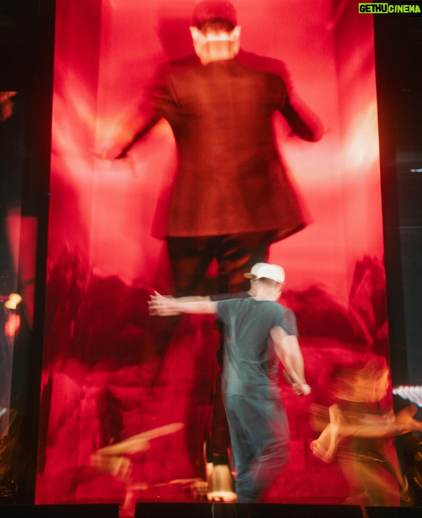 Justin Timberlake Instagram - Checking in from rehearsals. Getting ready for you. #TFTWTOUR