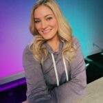 Justine Ezarik Instagram - will stop everything to watch a new @iJustine review