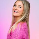 Justine Ezarik Instagram - will stop everything to watch a new @iJustine review