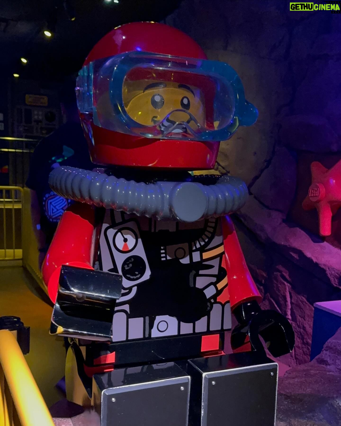 Justine Ezarik Instagram - Such a fun time @legolandcalifornia!!!!!! 💕🧱