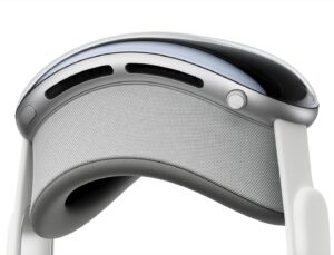 Justine Ezarik Instagram - Wow!! Apple Vision Pro officially available Feb 2, preorders on Jan 19th at 5am - who is getting?

- $3,499
- 256gb storage
- $149 for prescription ZEISS Optical Inserts / readers for $99