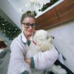 Justine Ezarik Instagram – Weekend snaps! What’d everyone do last weekend?? EMOJIS ONLY!!! 🛻🥋🎂🥟🛍️🤷🏼‍♀️ 

Only 6 days until Christmas!!!! 🎄