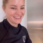 Justine Ezarik Instagram – How to adult good ⬆️