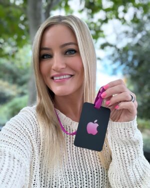 Justine Ezarik Instagram - Wow this memory popped up on Facebook that I visited Cupertino for the first time 16 years ago.. (it was my childhood dream to live here because that’s where Apple is 😂) and TODAY, 16 years later I was speaking at Apple’s #FCPcreativesummit!! What a wild ride 😂😂💻 thx to for all joining me!