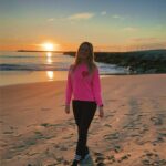 Justine Ezarik Instagram - We only go to see sunsets when we have to film something 😂😂😂 @jennaezarik