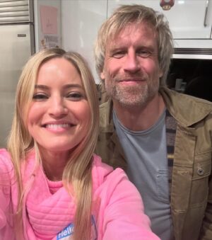 Justine Ezarik Instagram - I made this month a time to reflect, heal and celebrate with friends ✨ Thank you to so many amazing people who took the time to come hang and party with me over the course of this month 😂😂 I have had sooo many cakes, great chats and truly can’t believe it’s finally here haha

I’ve been subtracting 10 years every bday as a joke but this year I couldn’t do it because the Mac and I both turned 40!!! 1984 is too iconic not to own it 😜 HBD Mac! Thanks for the amazing cake @jennaezarik 👵🏻