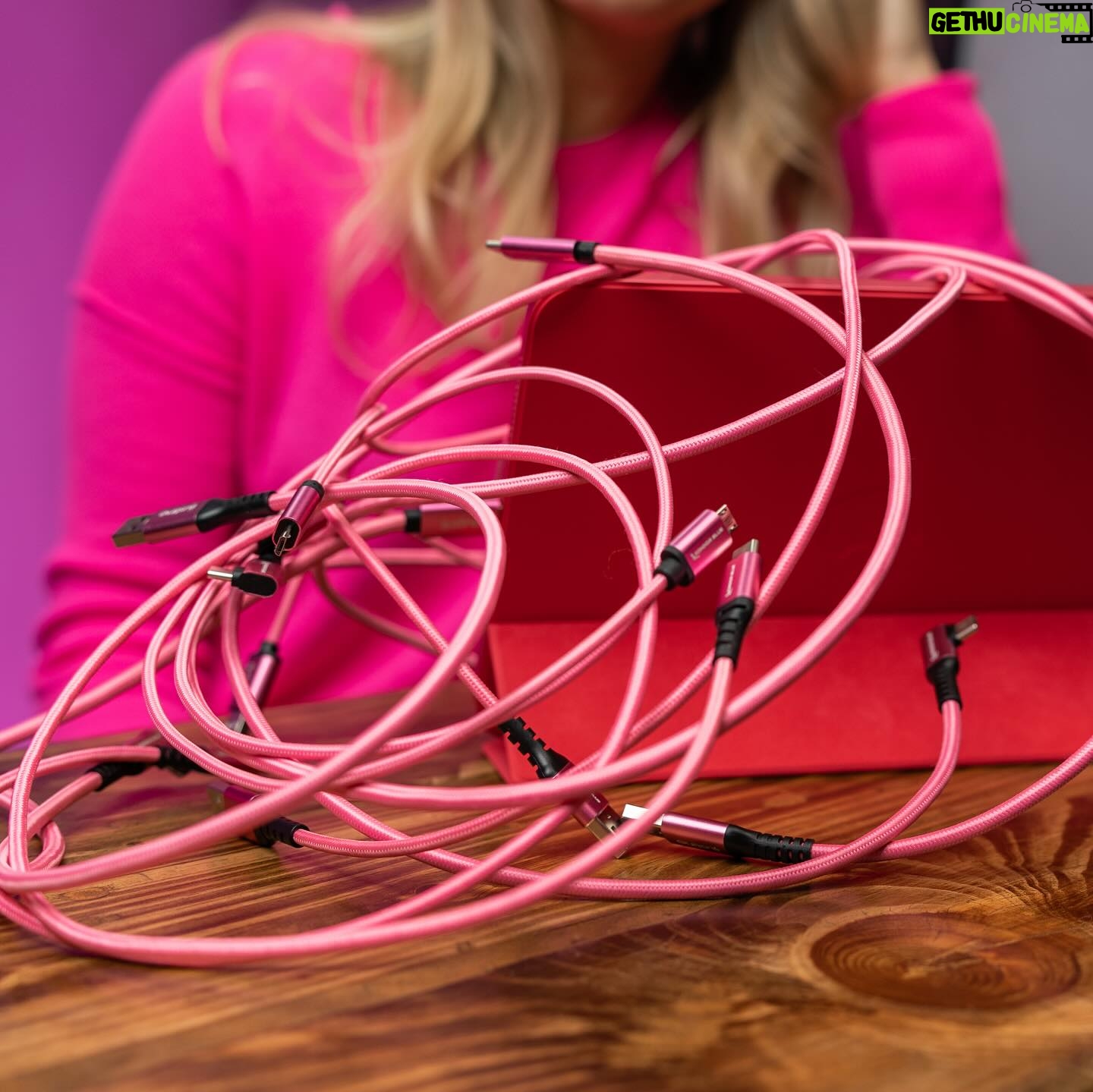 Justine Ezarik Instagram - 30% off pink ijustine cables and EDC bag! Happy Cyber Monday!!! LINK IN BIO!!! @kondorblue