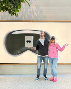 Justine Ezarik Instagram - Vision Pro launch at The Grove !