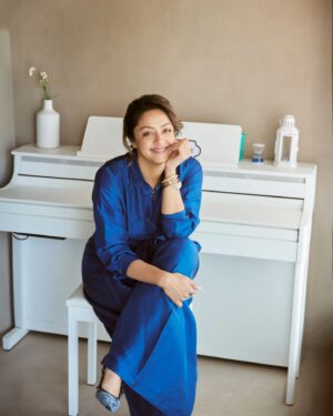 Jyothika Instagram - Elegance is a beauty that never fades.
Thank u my girls gang 🫶🏻

Costume: @radhikamehra
Make up: @shiprasinghacharya
Hair: @prachina_hair
Photography: @nupuragarwal__