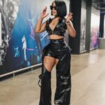 K. Michelle Instagram - Toughen up, life’s cold. My advice 2ya is wear a bubble coat🌻🫶🏽 @puddintheoutlaw