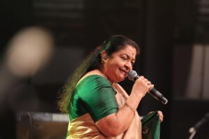 K. S. Chithra Instagram - Every morning feels like a gift when we think of K S Chithra Ji and the blissful memories from that unforgettable night! ❤️🎶 

PC- @oodday_jadhav 

#ChithraMagic #MorningBliss #MusicMemories