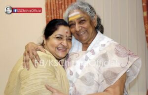 K. S. Chithra Instagram - Happy Birthday to the most inspiring, the queen of expressions, the most humble being & our beloved Amma..Dear Janaki Amma ..Always praying God for your good health, happiness and long life. Have a wonderful birthday Amma.
#KSChithra #SJanaki #JanakiAmma