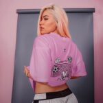 KAROL G Instagram - Y además diseñamos esto tan Increible para ustedes! 🖤Karol G x Spotify x Barça🖤 Pasión Por el Fútbol 💗BICHOTA SEASON MERCH💗 LINK EN BIO