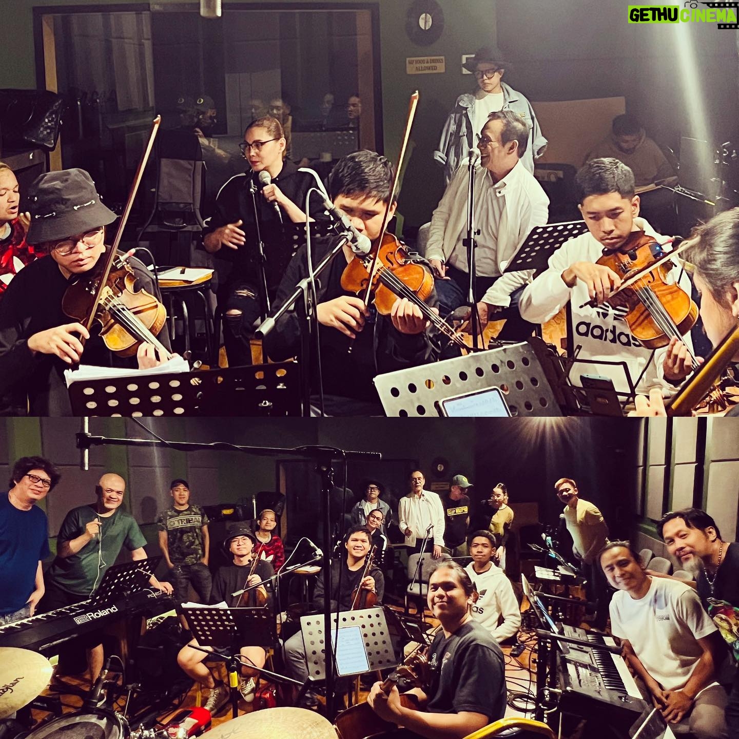 K Brosas Instagram - Day 2 ng band rehearsal galore.. sobrang excited nako sa concert namin ni sir rey! matindi ang line up ng kantahan at syempre kulitan.. sana makapanood kayo! ticketworld.com .. lablablab! #KValera 🥰🙏