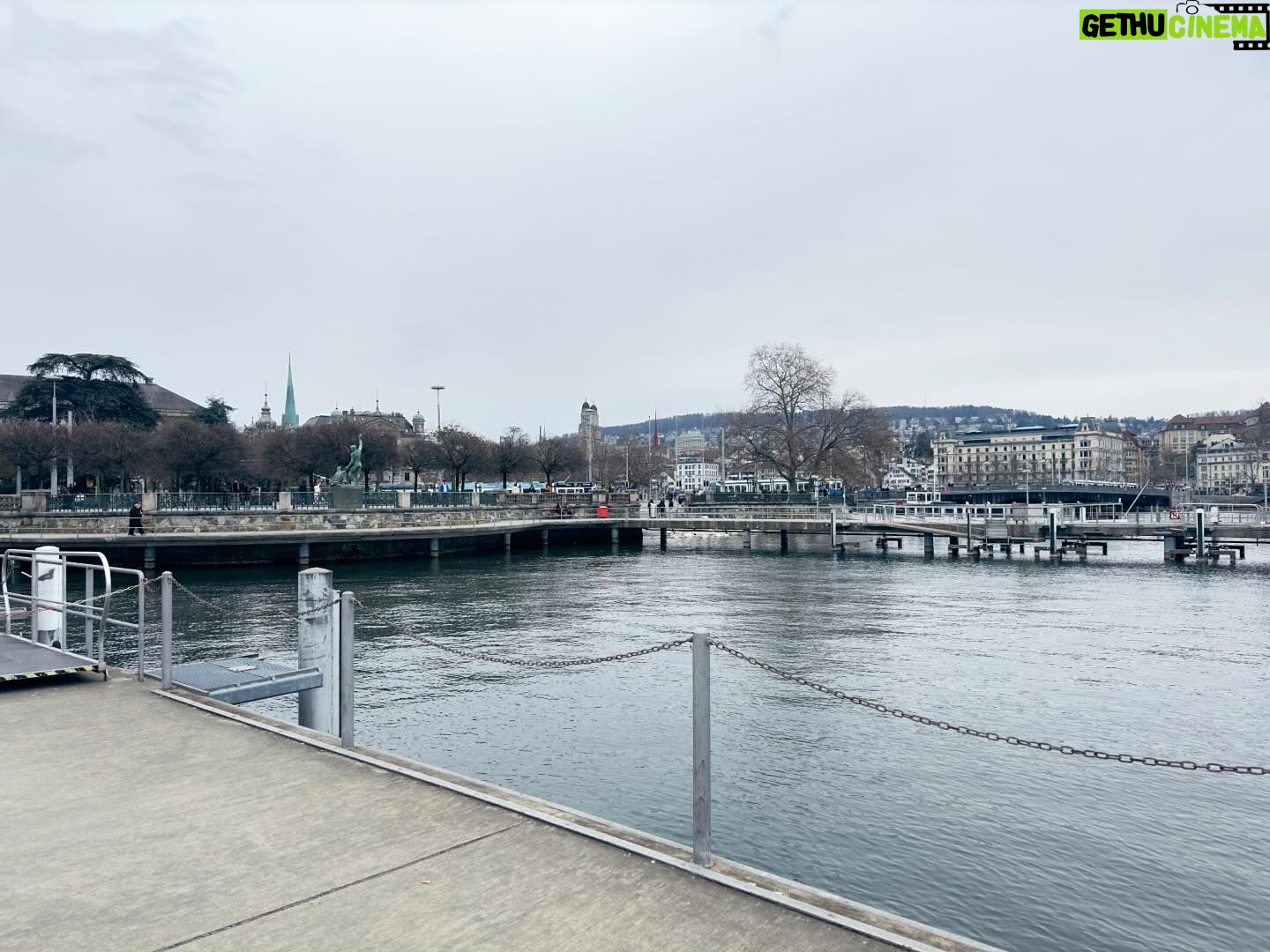 K Brosas Instagram - Zurich city walk galore at lake cruise tour! ang ganda!! na haggard na naman kaka lakad syet pero worth it! lablablab! #galawgalawbagopumanaw #solotraveler #BucketList #switzerland🇨🇠🥰😅