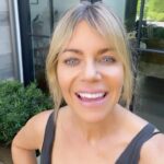Kaitlin Olson Instagram - A little message for my good friends @chaseutley and @jenutley who bought the property next door and then immediately moved to London while their house is being built.