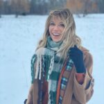 Kaitlin Olson Instagram - This Canada weather is giving me and apparently the top end of my scarf a boner. 📸: @sl3xa