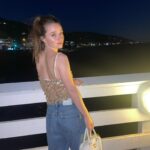 Kaitlyn Dever Instagram - @miumiu 🫶