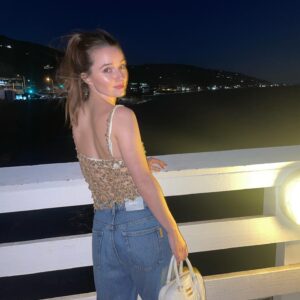 Kaitlyn Dever Instagram - @miumiu 🫶