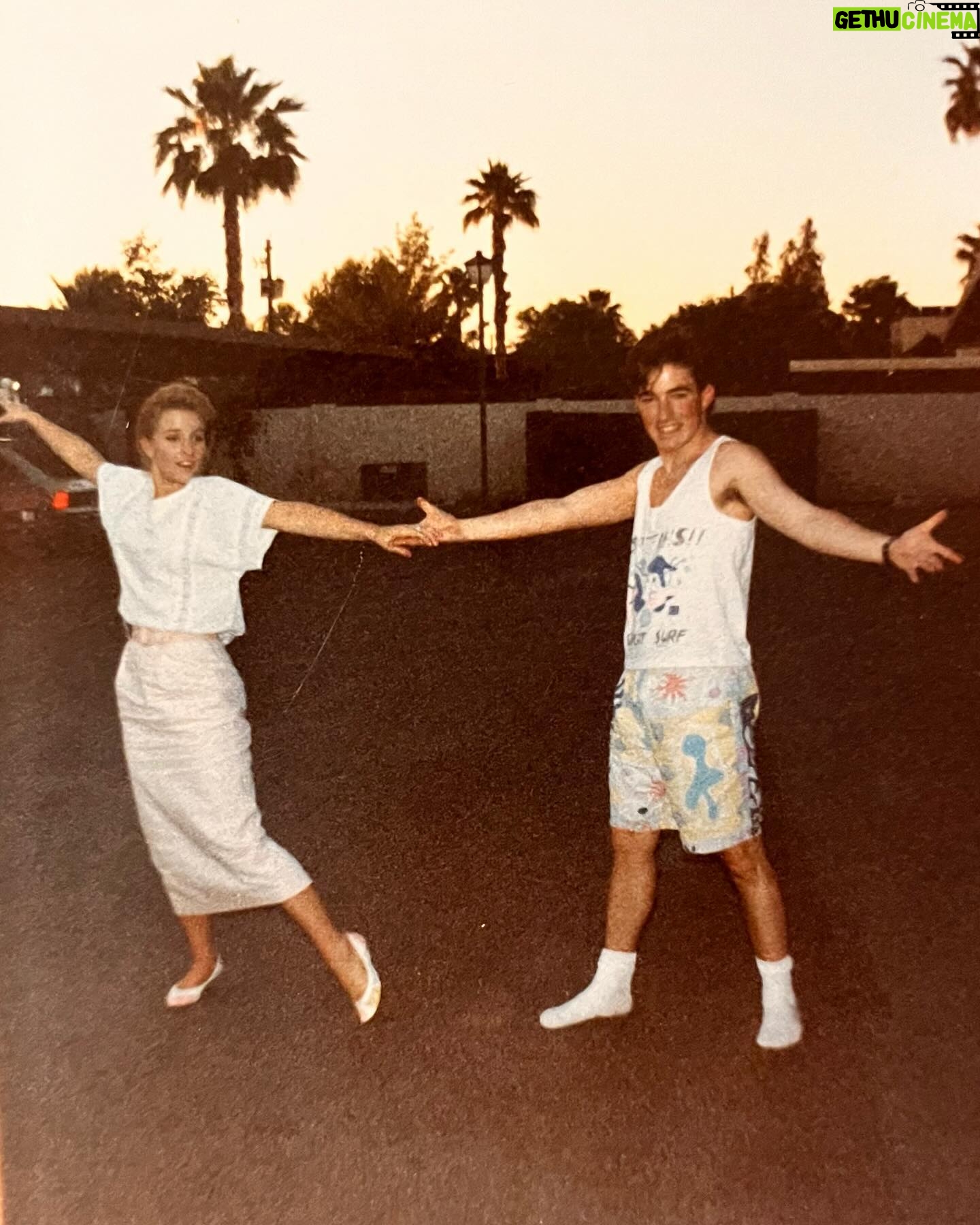 Kaitlyn Dever Instagram - happy anniversary to the most beautiful lovebirds out there. They showed me, everyday, what love really is. We miss you mom❤️