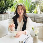Kaity Nguyễn Instagram – Lunch with mommy 💓