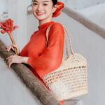 Kaity Nguyễn Instagram - Trôi theo vệt nắng êm đềm Xuân sang em đứng bên thềm ngóng trông 💖✨