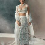 Kajal Aggarwal Instagram - #vintagevibes Styling : @archamehta @smriti.schauhan Outfit : @aikeyah Jewellery : @anaqajewels Hair : @deepabambhaniya08 Makeup : @kalwon_beauty Shot by : @photosbymaran Team : @vidhigala @umayal_muthiah