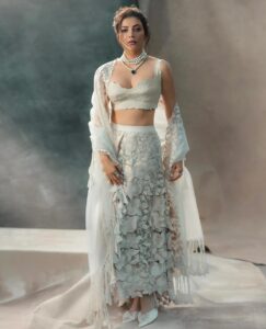 Kajal Aggarwal Instagram - #vintagevibes Styling : @archamehta @smriti.schauhan Outfit : @aikeyah Jewellery : @anaqajewels Hair : @deepabambhaniya08 Makeup : @kalwon_beauty Shot by : @photosbymaran Team : @vidhigala @umayal_muthiah