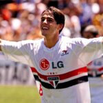 Kaká Instagram - 🥳 @KAKA completa 4️⃣2️⃣ anos hoje! 🥳 Craque revelado no clube, o meia fez 155 jogos e 51 gols pelo Tricolor, além de ajudar na conquista do título do Rio-São Paulo de 2001. Felicidades! 🎂 #VamosSãoPaulo 🇾🇪