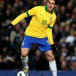 Kaká Instagram - Midfield magician. 🪄