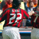 Kaká Instagram - Ora e per sempre resterai @acmilan ❤️🖤 #scudetto17 🇮🇹🏆