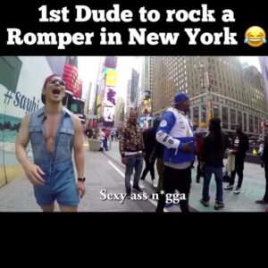 Kali Hawk Instagram - 😆New Yorkers are the BEST! #Lol #NYC #Romper #Styles #Bromper #Omg #HowCanItBe 💀