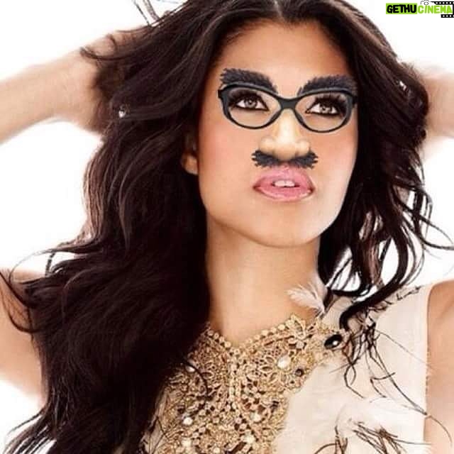 Kali Hawk - 8.8K Likes - 🤓Mood.