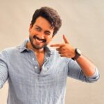 Kalidas Jayaram Instagram – 😉