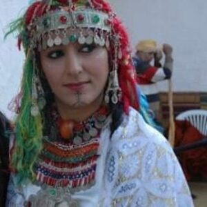 Kalila Bounaylat Instagram - سنة سعيدة، أسگاس أمگاز كريگات أسگاس أكنياف غلخير دلهنى دسلامت
Bonne année 2969 🎊