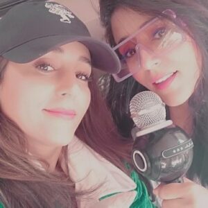 Kalila Bounaylat Instagram - بمناسبة اليوم العالمي للاخت 
اختي هيا اختي ، هيا صديقتي ، هيا كل شي فحياتي ، رفيقتي وكاتمة اسراري ، معايا ملي كنبكي وملي كنفرح ، كتبغيني كتر من راسها ، الله يخليك ليا ويطول فعمرك يا ربي، 
دمنة انت  القلب ❤
#اليوم_العالمي_للاخت#