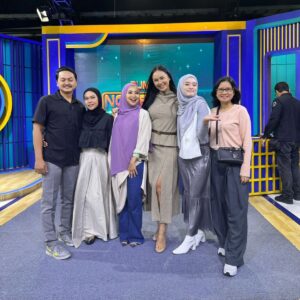 Kalina Ocktaranny Instagram - About today..
Dgn judul, hempaskan yg memang perlu dihempaskan 😁

❤️K