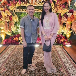 Kalina Ocktaranny Instagram - Selamat ulang tahun mas @ananghijau 
🥳🥳
Berkah dunia akhirat 🤲🏻

@jimmoputrapetir 
@ashanty_ash 
@maiaestiantyreal
@missadeandrini187 
@thekadrimohamad 
@adiadrian22 

❤️K