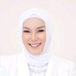 Kalina Ocktaranny Instagram - Taqabbalallahu minna wa minkum, shiyamana wa shiyamakum, kullu ‘amin wa antum bikhair.. 🎉 Selamat Hari Raya Idul Fitri 🎉 Minal aidin wal faidzin 🙏🏻 ❤️ -Kalina Ocktaranny-